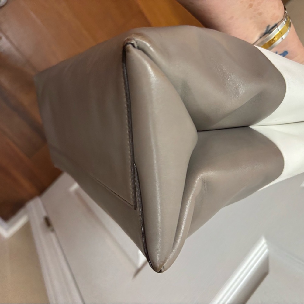 Coach A1469-32502 Large Borough Retro Colorblock Grey/Cream/Tan Leather in EUC - Picture 14 of 16